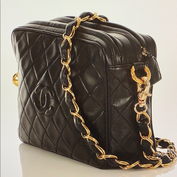 In Search Of: CHANEL Vintage Camera Bag Quilted - Picture 1 of 1